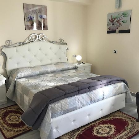 B&B Vico Roma 皮佐 外观 照片