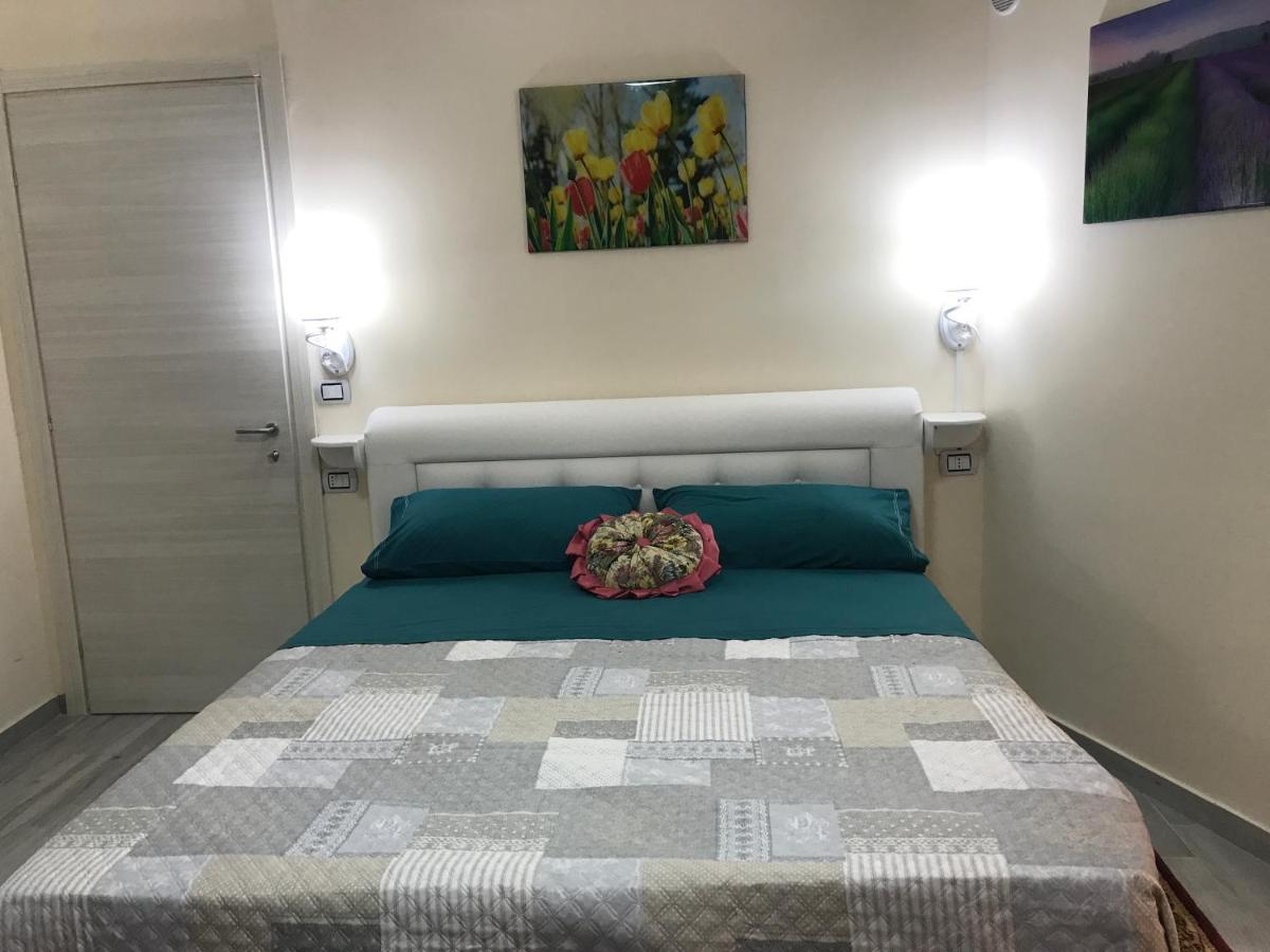 B&B Vico Roma 皮佐 外观 照片
